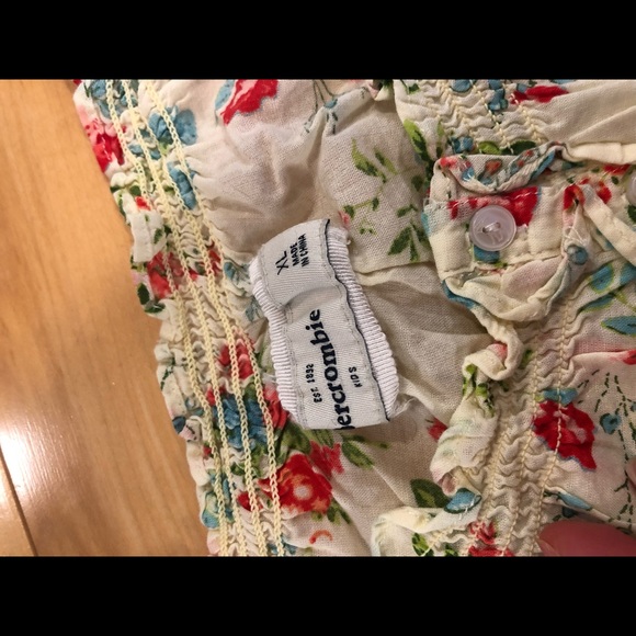 abercrombie tank - Picture 2 of 2